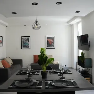 « le Madeleine » Apartment