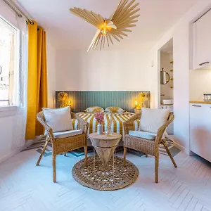 Le Saint Charles Apartment