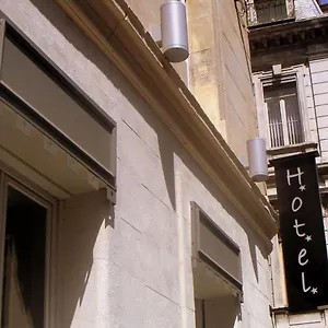 Adonis Vieux Port - Du Palais Otel