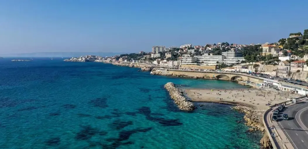 Escapade Marseillaise Pres Des Terrasses Du Port Apartment Marseille France